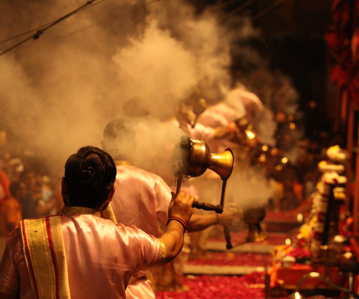 Spiritual gathering on the banks of the Ganges in Varanasi